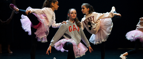 jeunes danseurs en scène