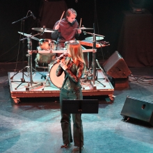 chanteuse et batteur